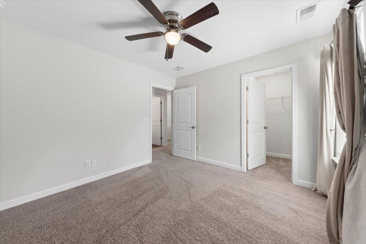 3135 Mulan Lane Photo 30