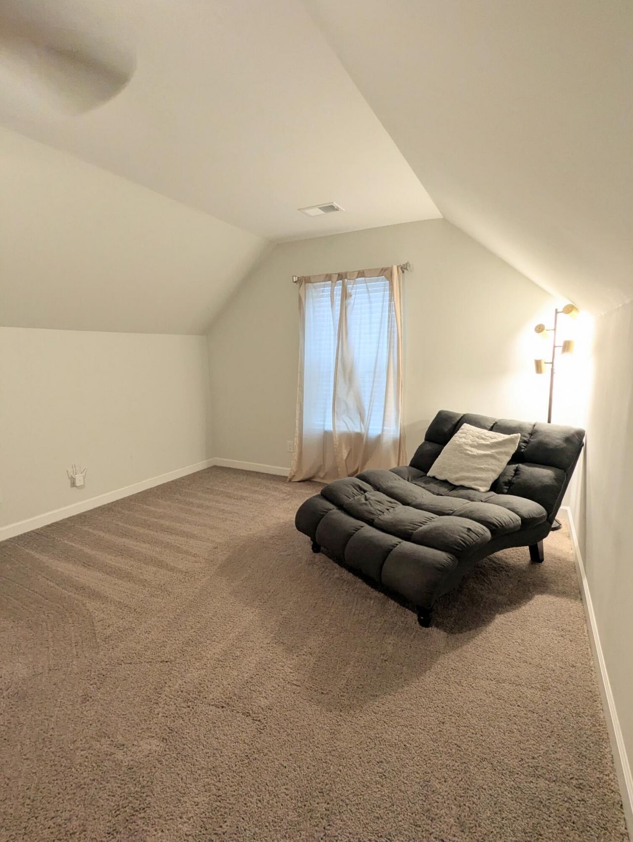 3135 Mulan Lane Photo 31