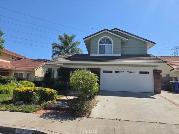 22712 Coral, Santa Clarita, CA 91390