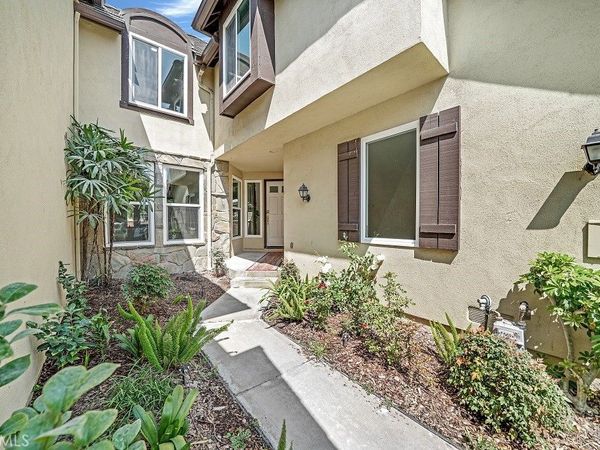 6082 Eaglecrest Drive, Huntington Beach, CA 92648