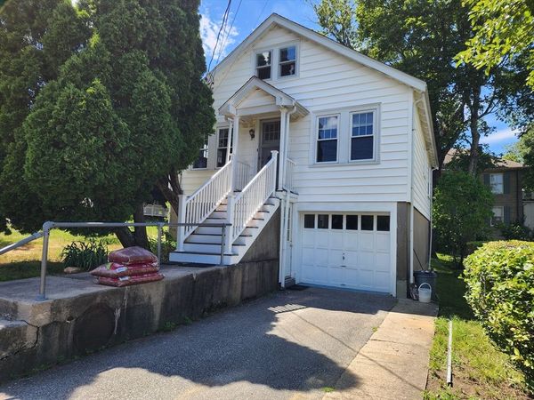 35 Bowker St, Lexington, MA 02421