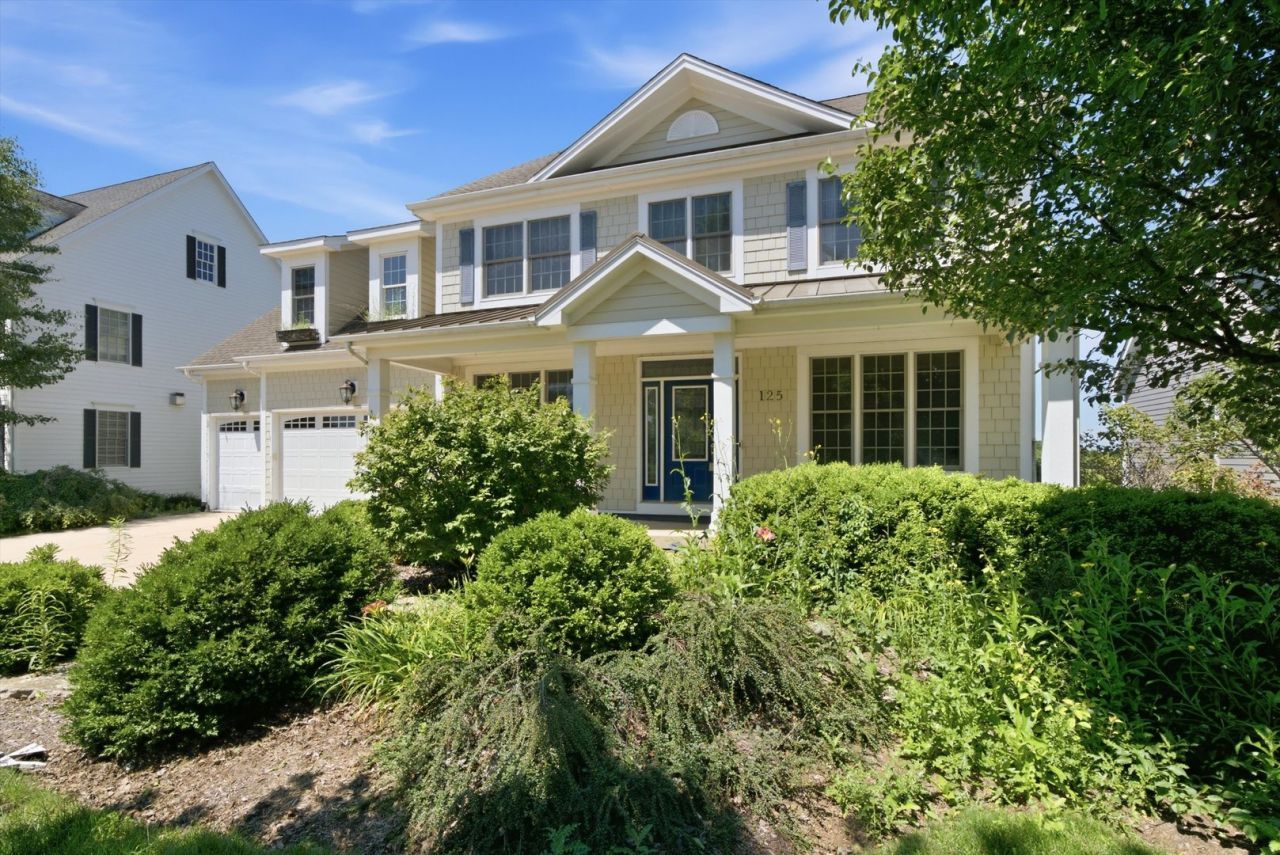 125 Goldenrod Drive , Sugar Grove, IL 60554