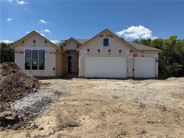 9004 N EVERTON Avenue, Kansas City, MO 64153