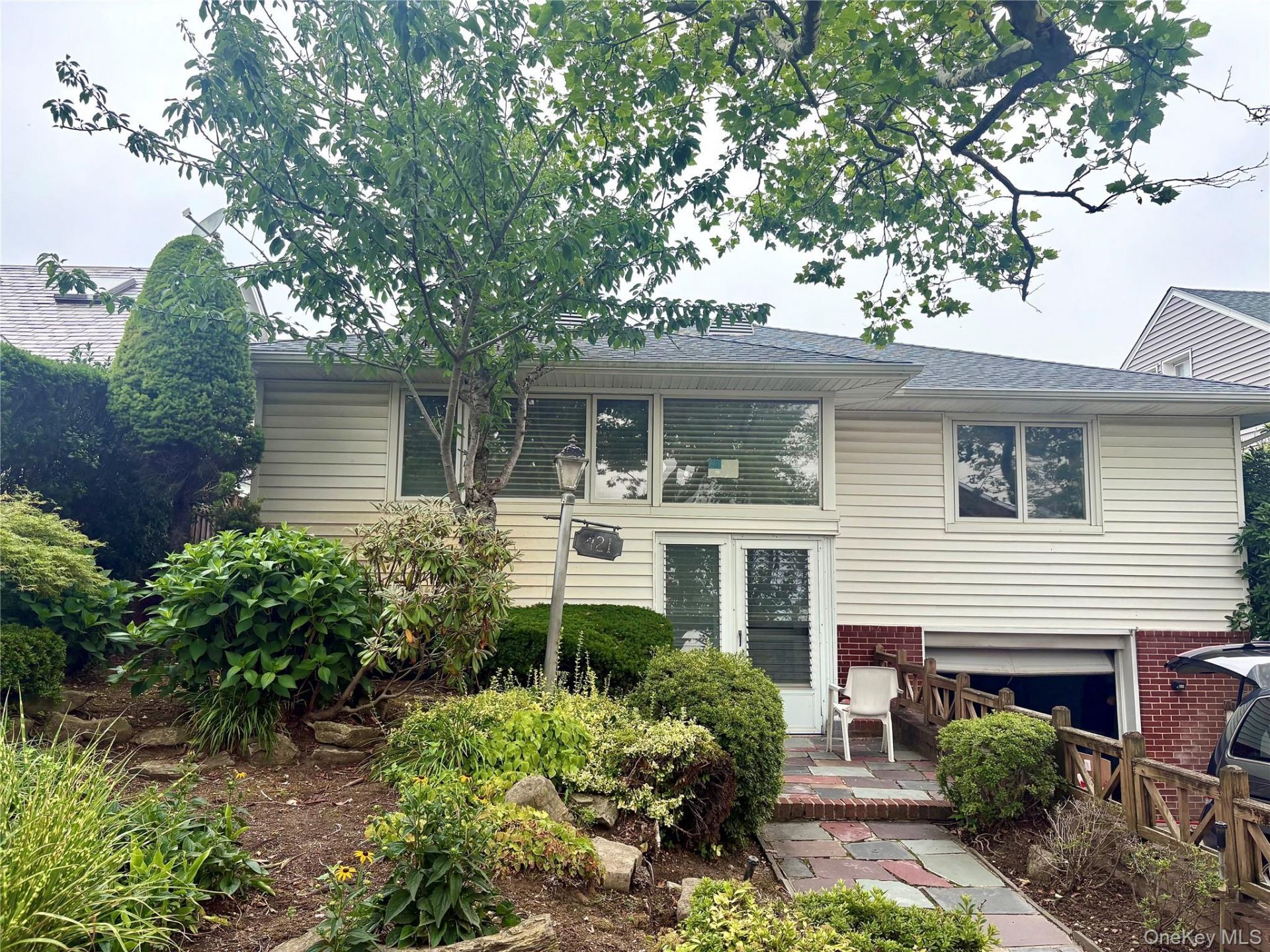 421 W Beech Street , Long Beach, NY 11561 Main Photo