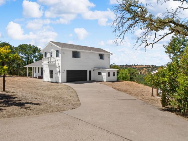 6708 Ricky Ct, Valley Springs, CA 95252