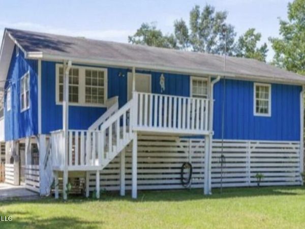 4017 7th Avenue, Bay Saint Louis, MS 39520
