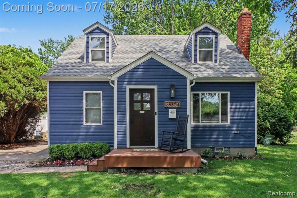 28304 Glasgow Street, Southfield, MI 48076 Main Photo