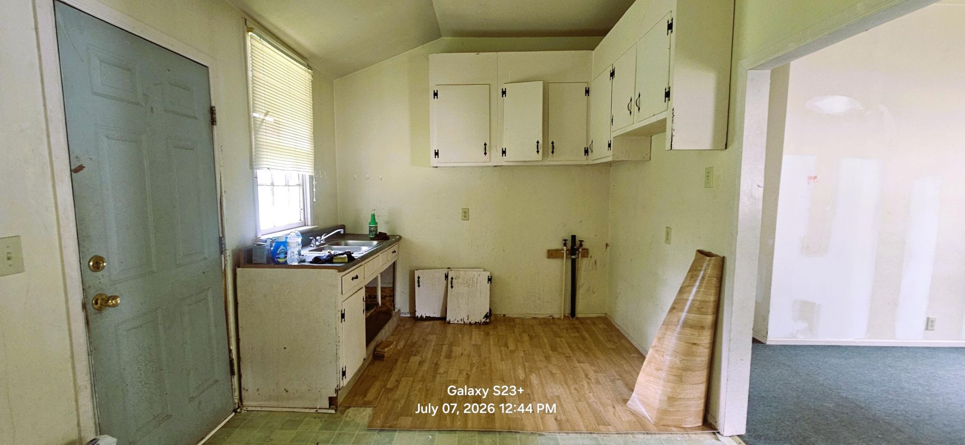 613 Henry Street Photo 5