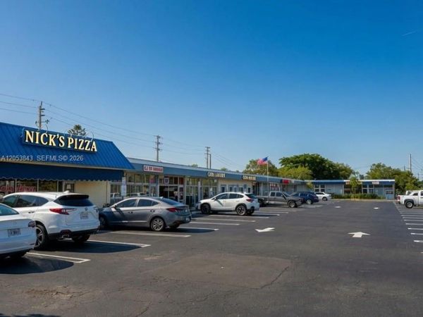 100 SW 15th St , Pompano Beach, FL 33060