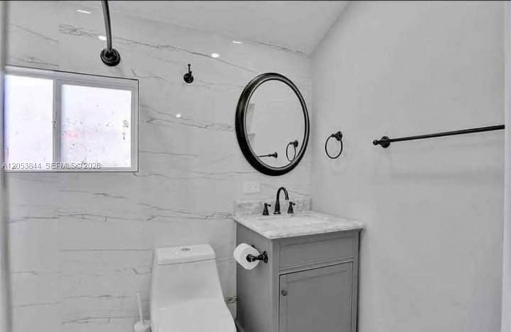 4300 NE 12th Ter , Pompano Beach, FL 33064 Photo