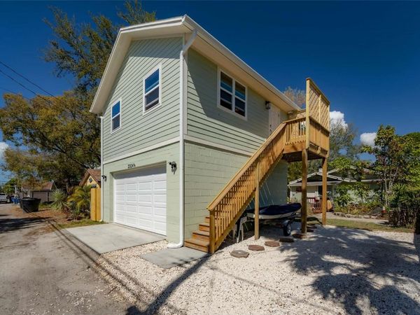 2324 1/2 BURLINGTON AVE N N, ST PETERSBURG, FL 33713