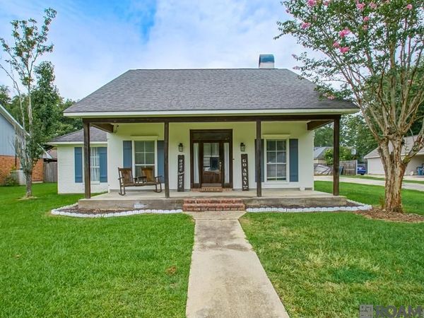 5723 Sophie Anne Dr, Zachary, LA 70791