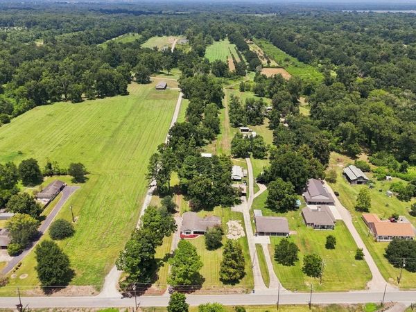 6676 Island Rd, Jarreau, LA 70749