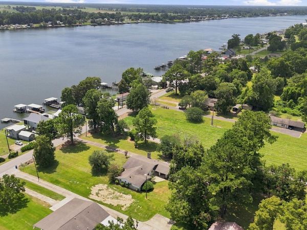 6676 Island Rd, Jarreau, LA 70749