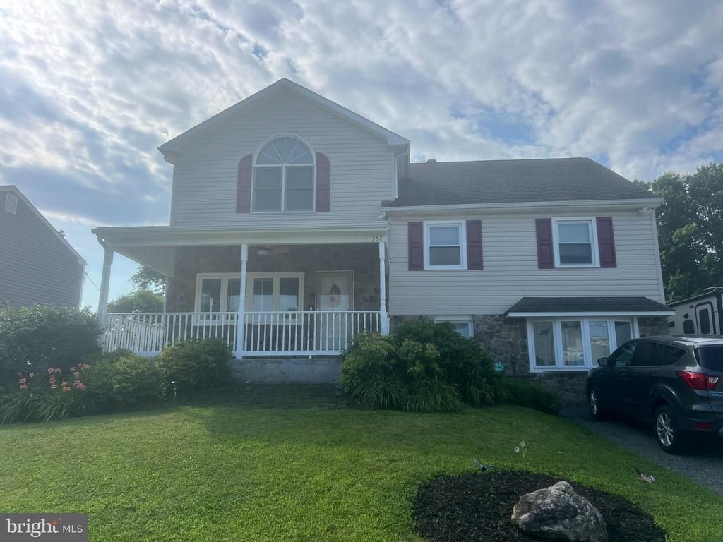 357 SWANAGE DRIVE , BROOMALL, PA 19008