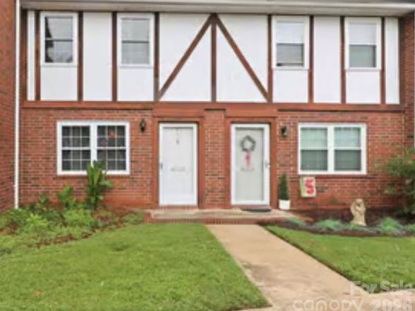 1300 Larchmont Place , Unit 210, Salisbury, NC 28144