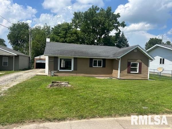 533 E MILL Street, Rochester, IL 62563