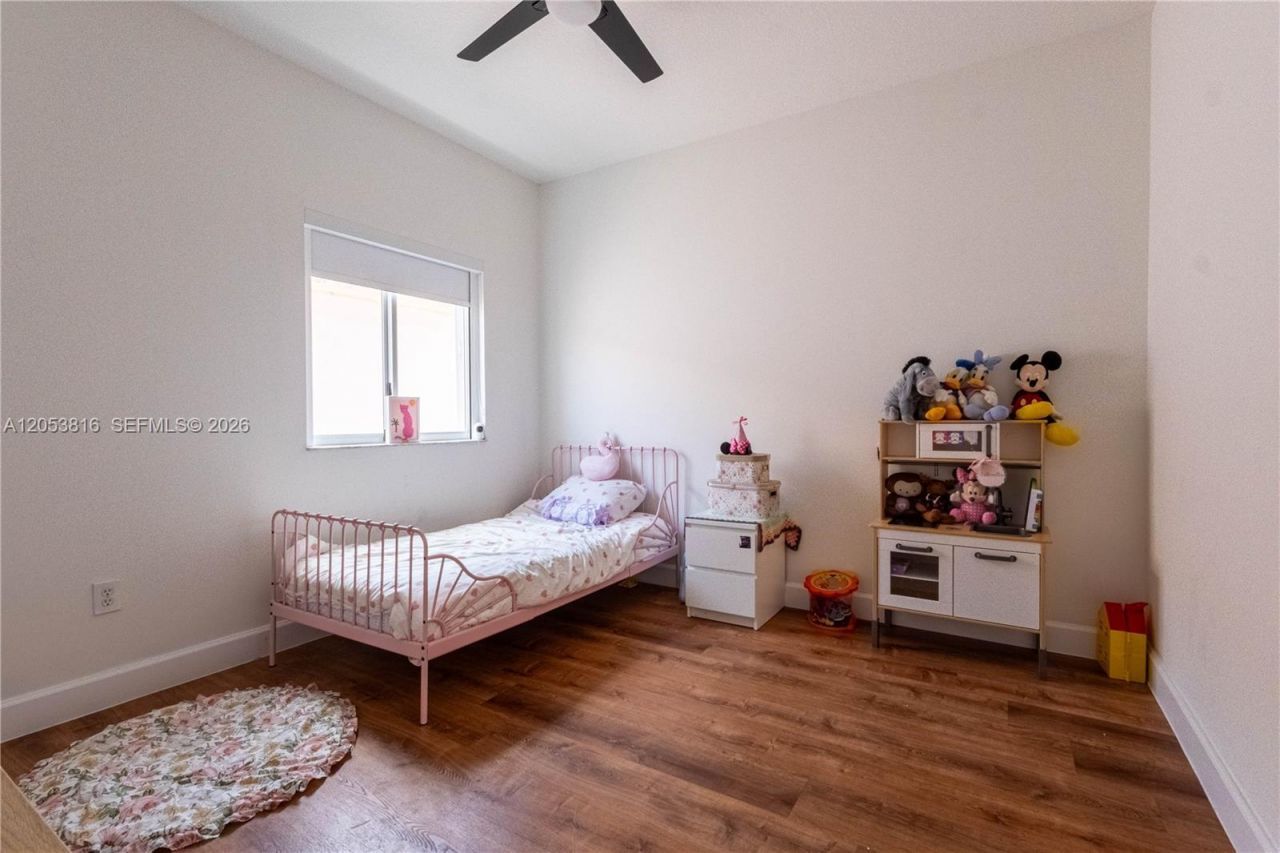 10873 NW 71st St , Doral, FL 33178 Photo