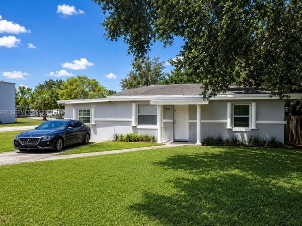 3518 Avenue F, Fort Pierce, FL 34947