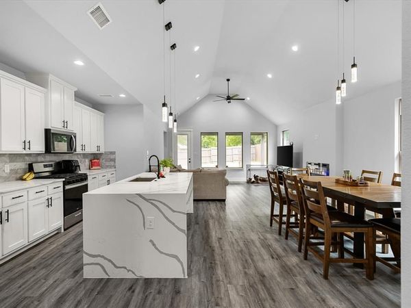 4755 Ramey Avenue, Fort Worth, TX 76105