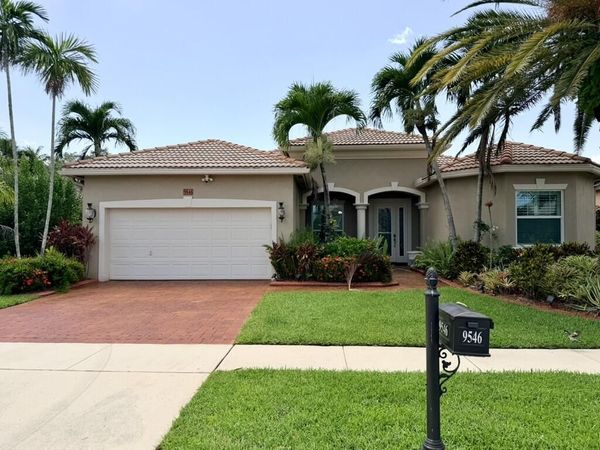 9546 LANTERN BAY Circle, West Palm Beach, FL 33411