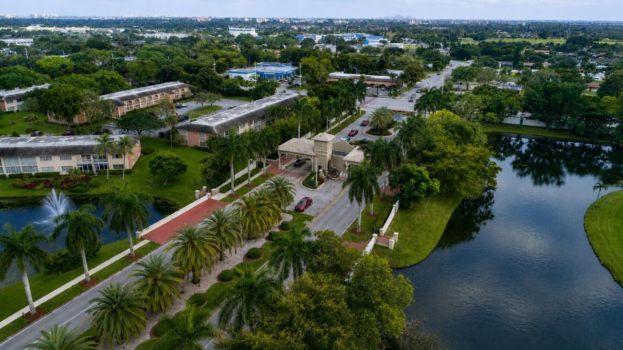 1901 Bermuda Circle, Unit F2, Coconut Creek, FL 33066 Photo