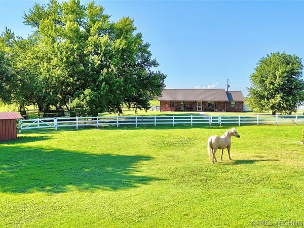 40228 E County Road 1219 , Stigler, OK 74462