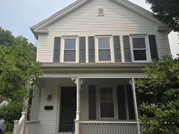 32 Hampden St, Northampton, MA 01060