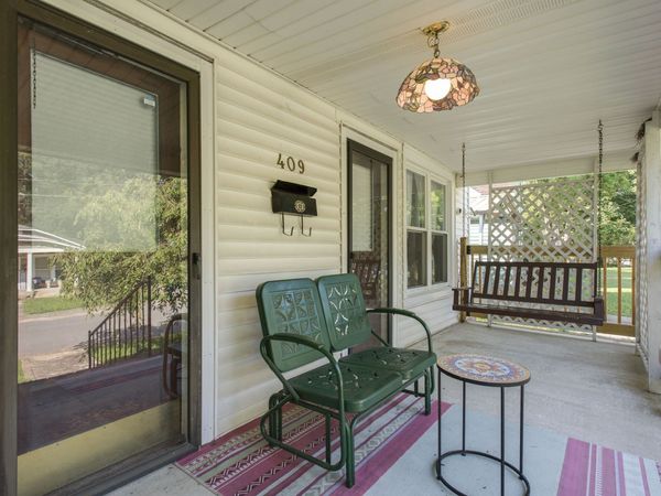 409 S 11th St , Clarksville, TN 37040