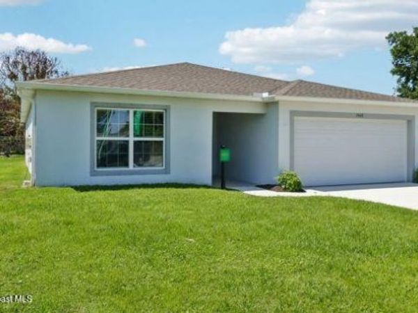142 Fayetteville Street SW , Palm Bay, FL 32908