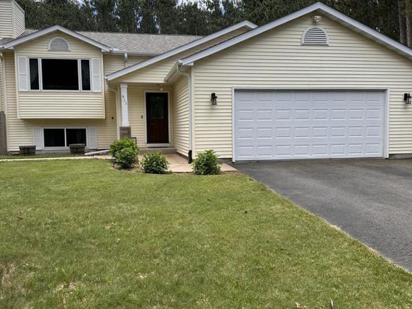 511 S Beach DRIVE, Altoona, WI 54720