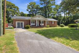 931 Dogwood Court photo 4