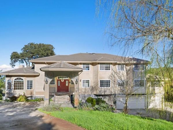 245 Heacox Road, Woodside, CA 94062