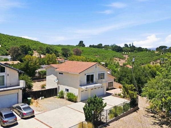 15 W Bonita Drive, Simi Valley, CA 93065