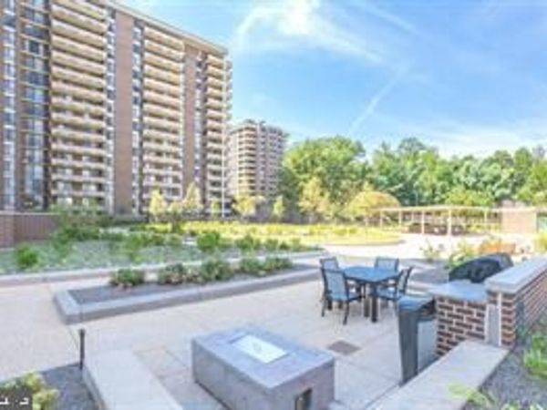 1800 OLD MEADOW ROAD, Unit 101, MCLEAN, VA 22102
