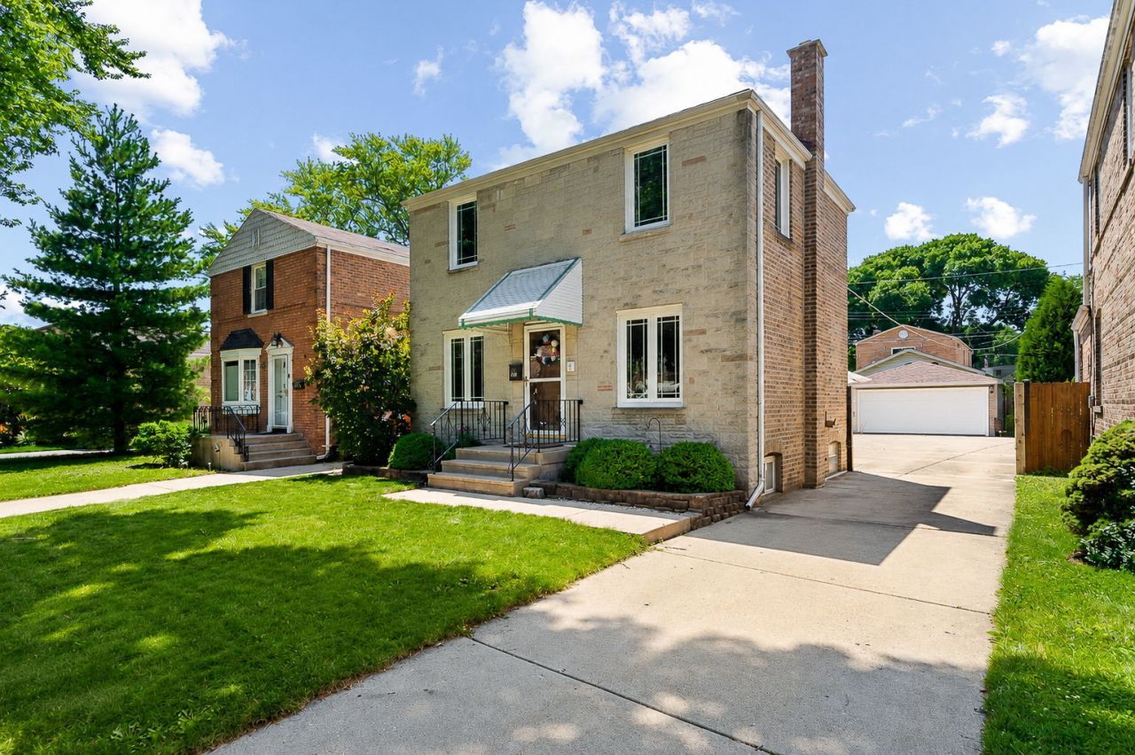5050 N Neenah Avenue, Chicago, IL 60656