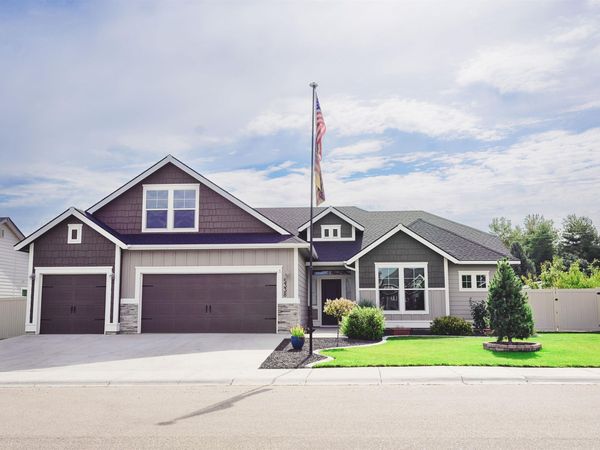 5338 N Maplestone Ave, Meridian, ID 83646