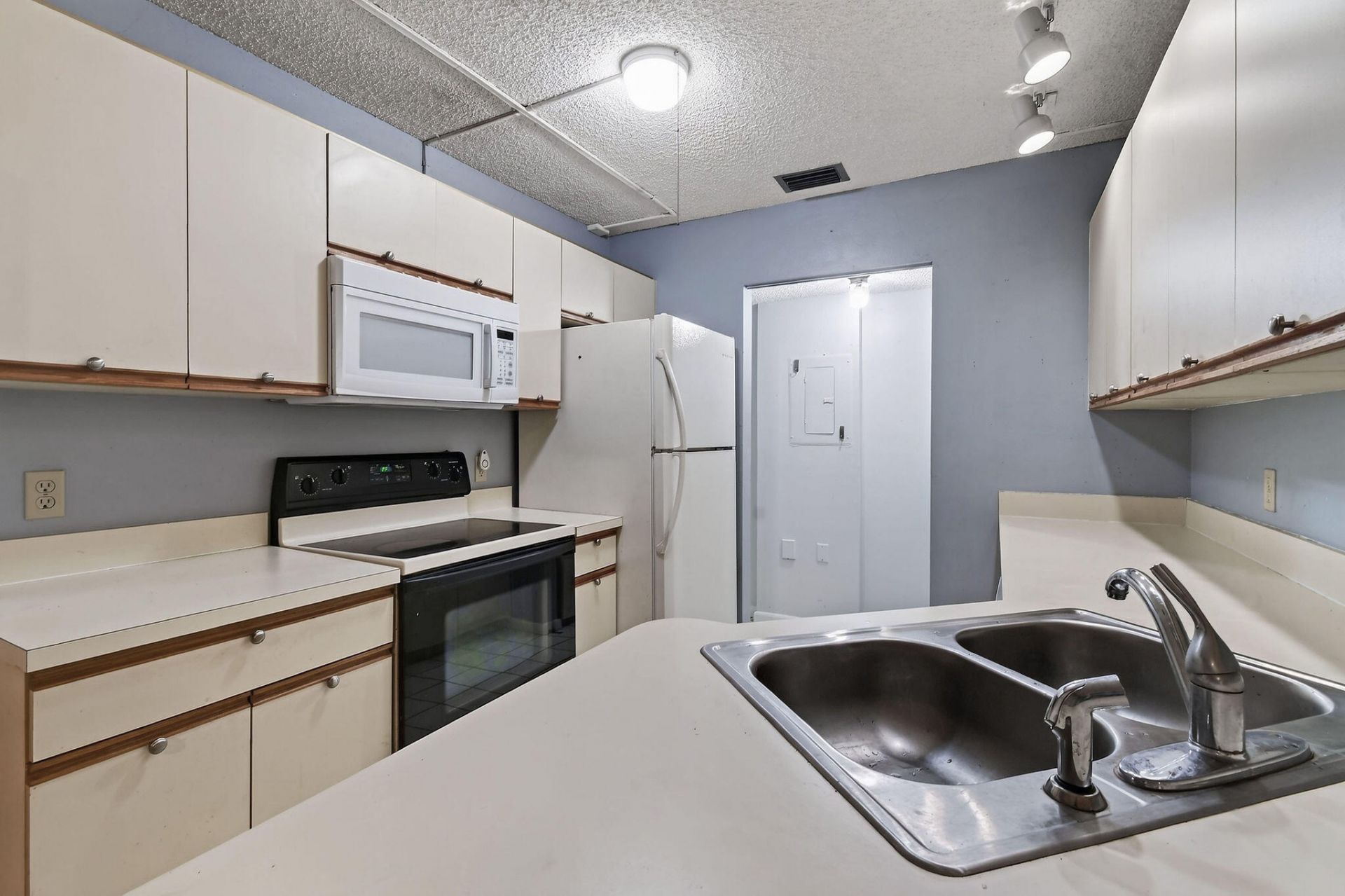 8387 SE Croft Circle, Unit Q3, Hobe Sound, FL 33455 Photo