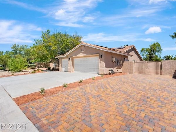 5120 Gentle River Avenue, Las Vegas, NV 89130