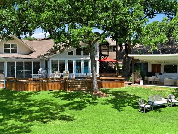 104 Doering Bay Circle, Mabank, TX 75156