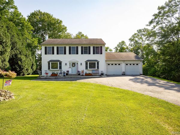 20 Cary Road, Hyde Park, NY 12538