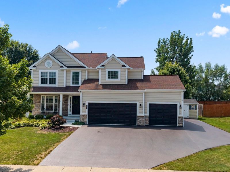1977 Twin Flower Circle, Grove City, OH 43123 Photo 2
