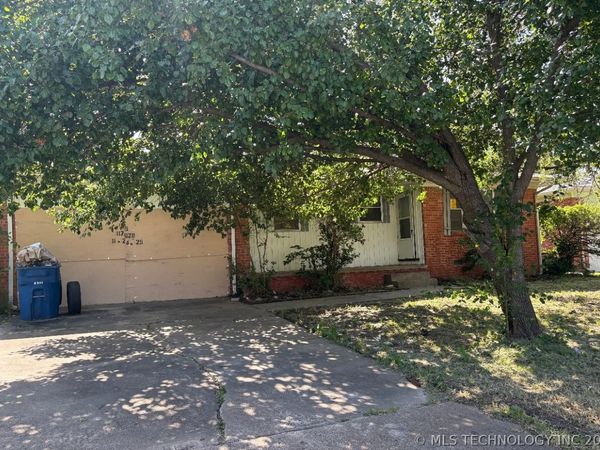 209 S 101st East Avenue , Tulsa, OK 74128
