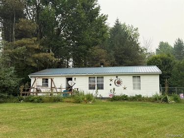 38 S Force, Attica Twp, MI 48412