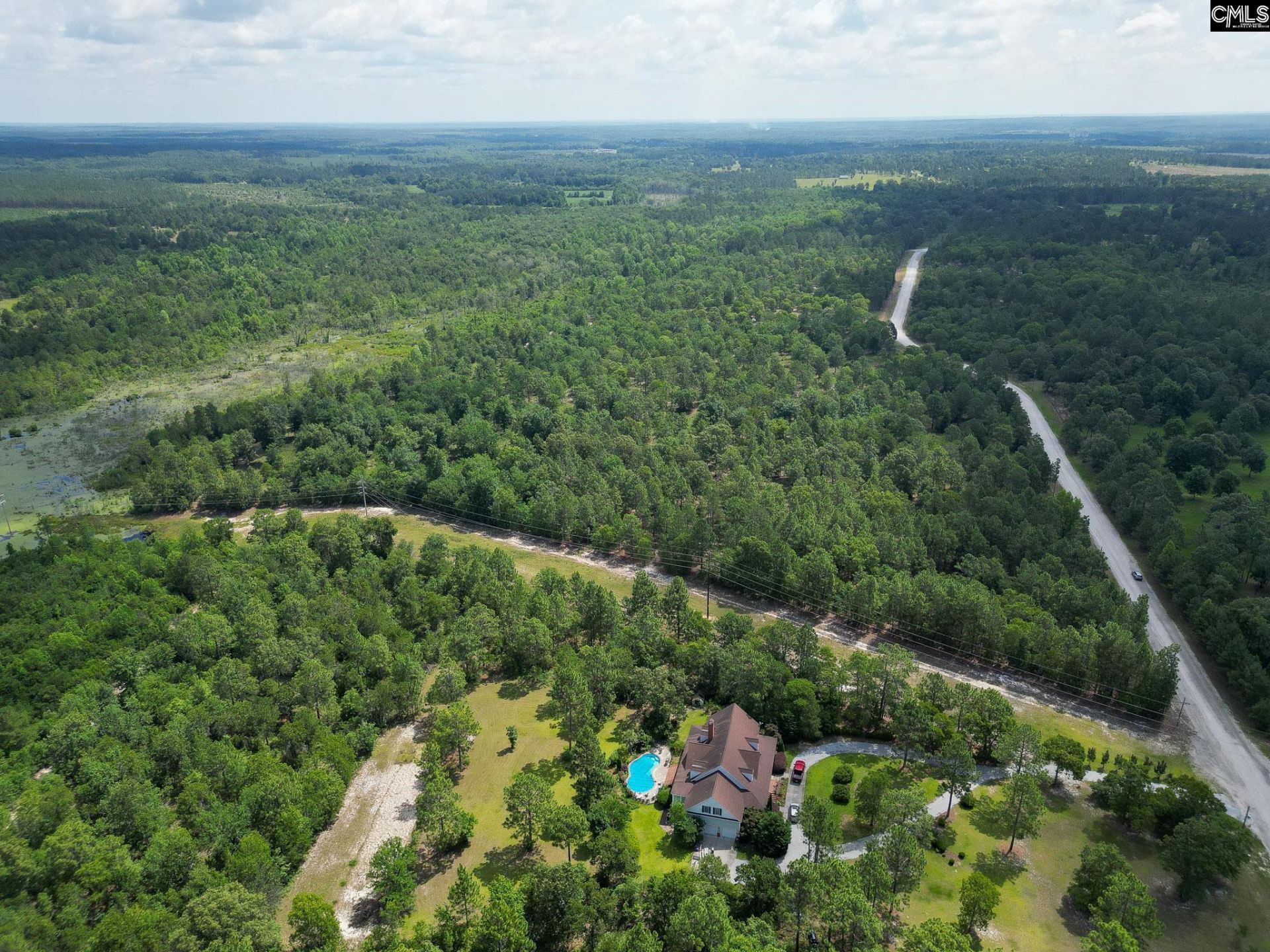 196 Hound Hollow Road  Photo 10