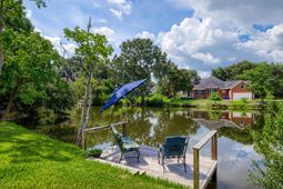 957 Travers Drive photo 4