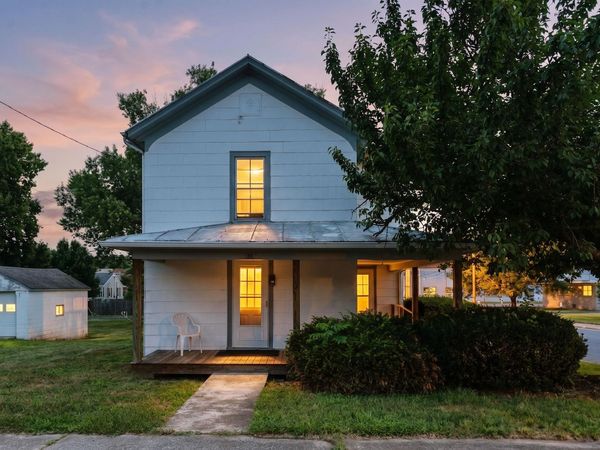 489 N CHARLOTTE AVE, WAYNESBORO, VA 22980