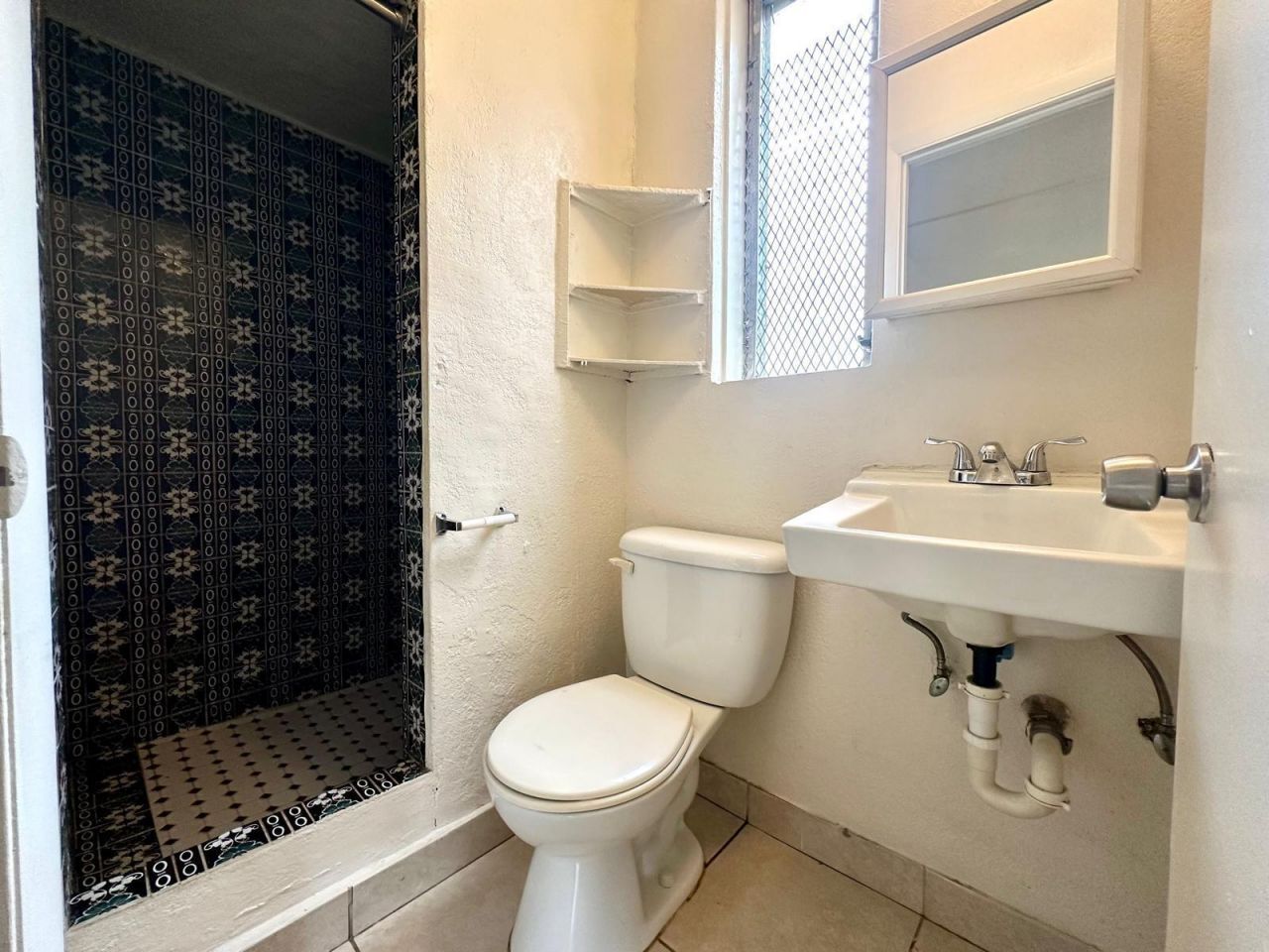 610 33rd Street, Unit 1/2, West Palm Beach, FL 33407 Photo
