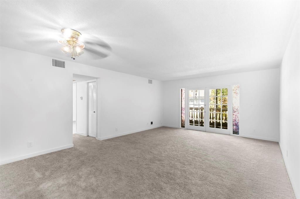 7556 Stirling Road, Unit 223, Davie, FL 33024 Photo