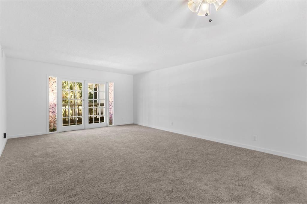 7556 Stirling Road, Unit 223, Davie, FL 33024 Photo